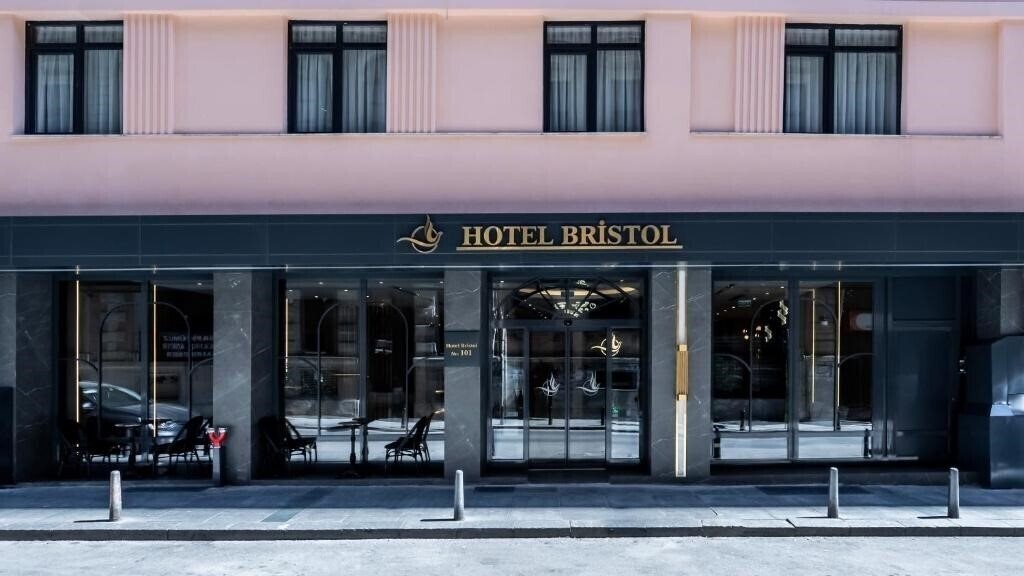 Картинка Bristol 3*
