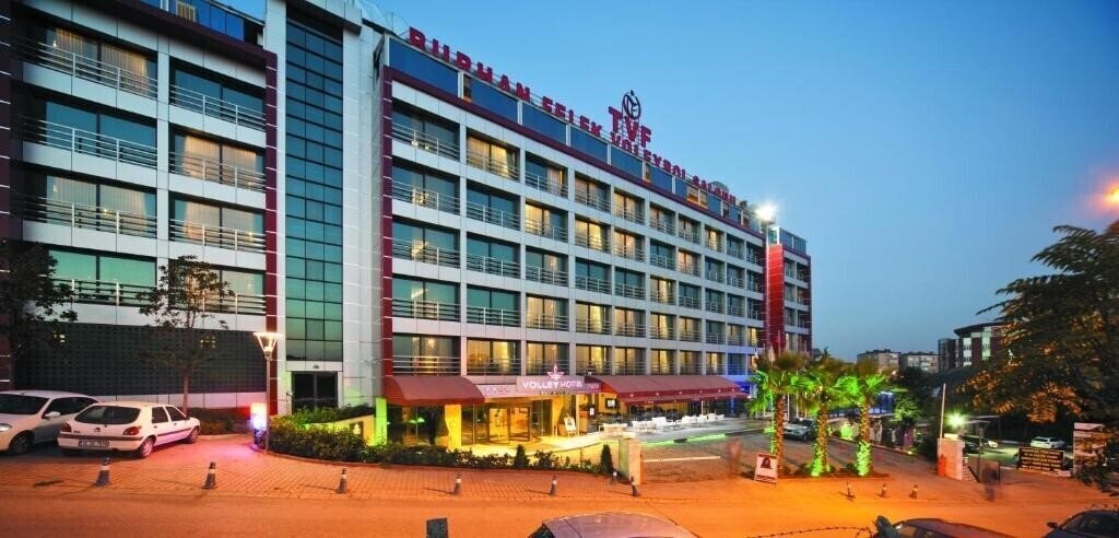 Готель Volley 4*