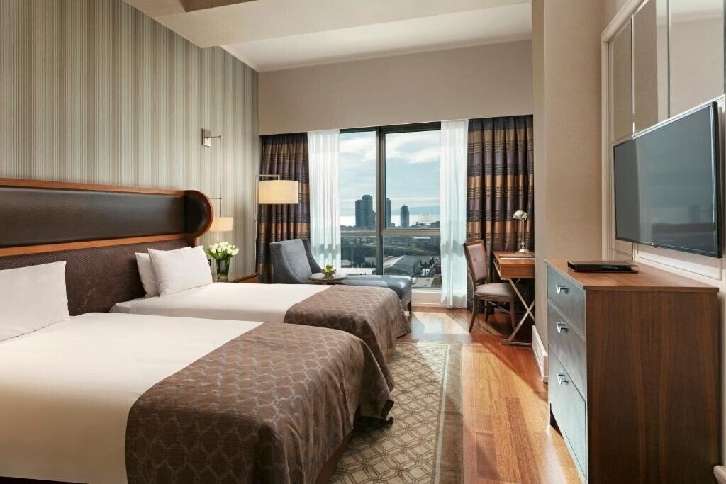 Фотографія Titanic Business Bayrampasa 5*