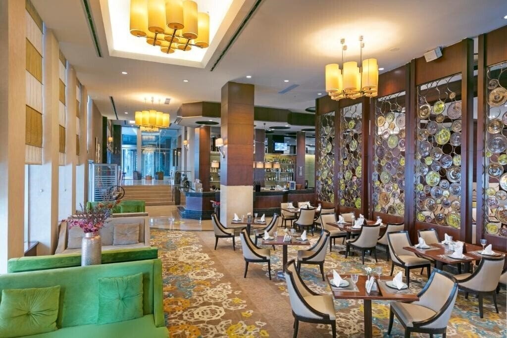 Картинка Titanic Business Bayrampasa 5*