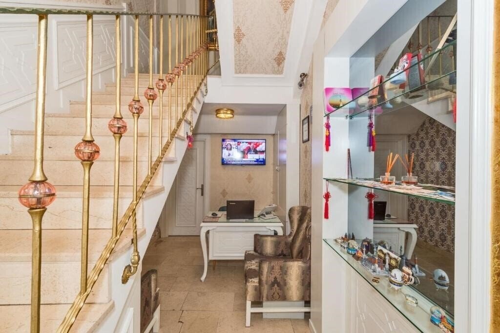 Зображення The Empress Theodora 3*