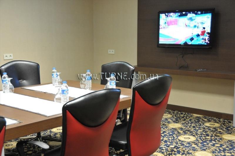 Готель Rhisos 4*