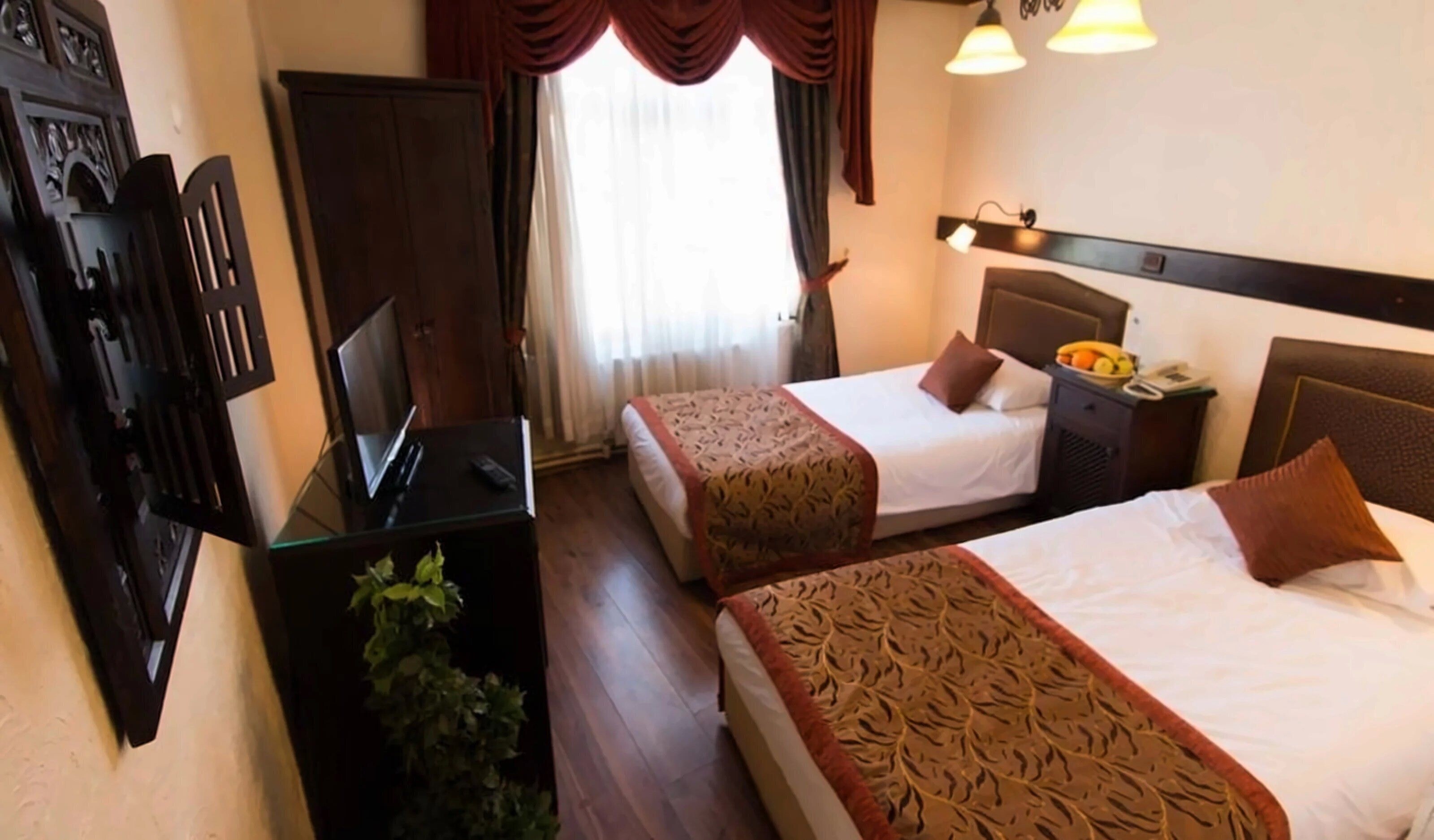 Фото Megara Palace 4*