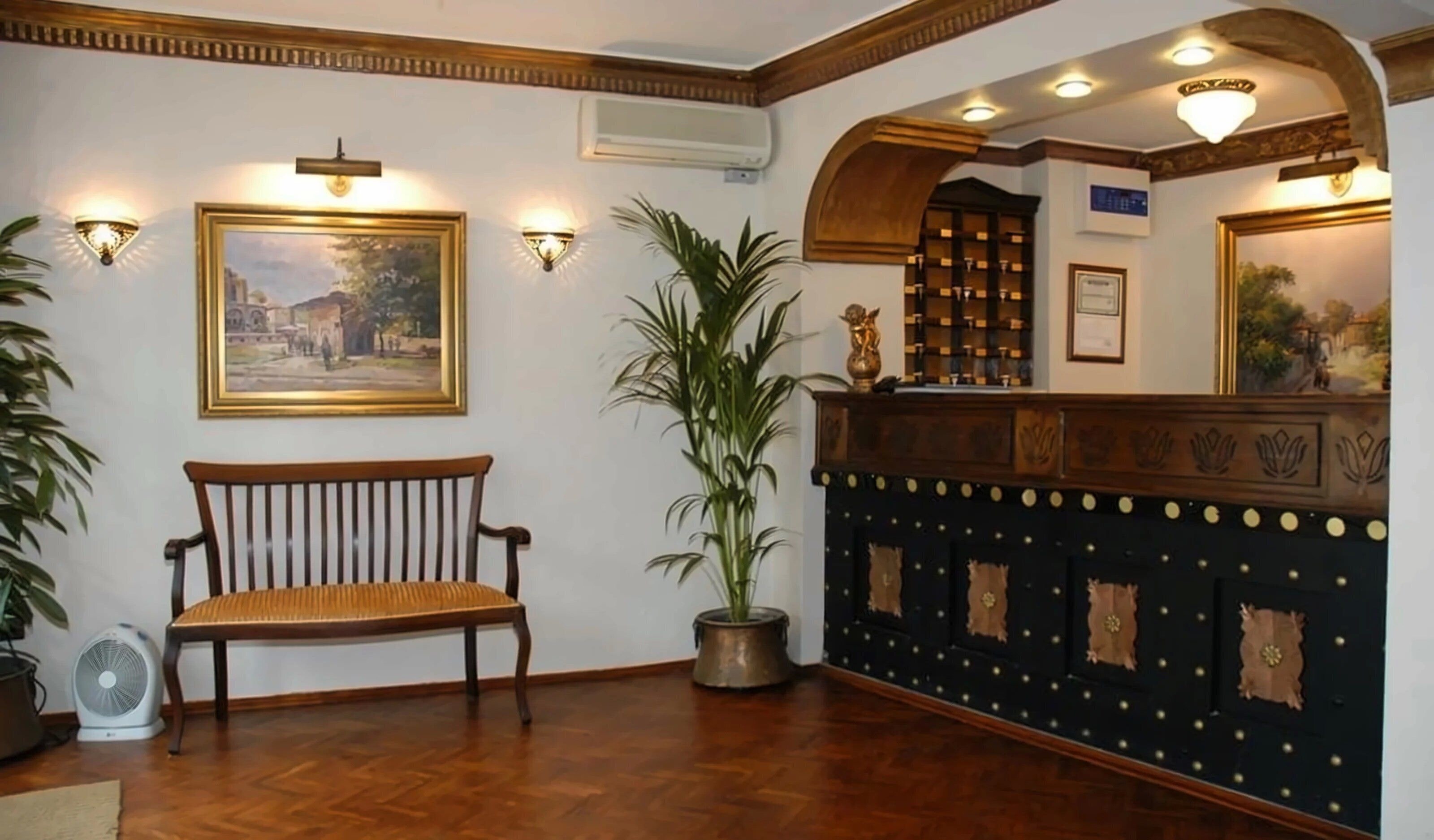Изображение Megara Palace 4*