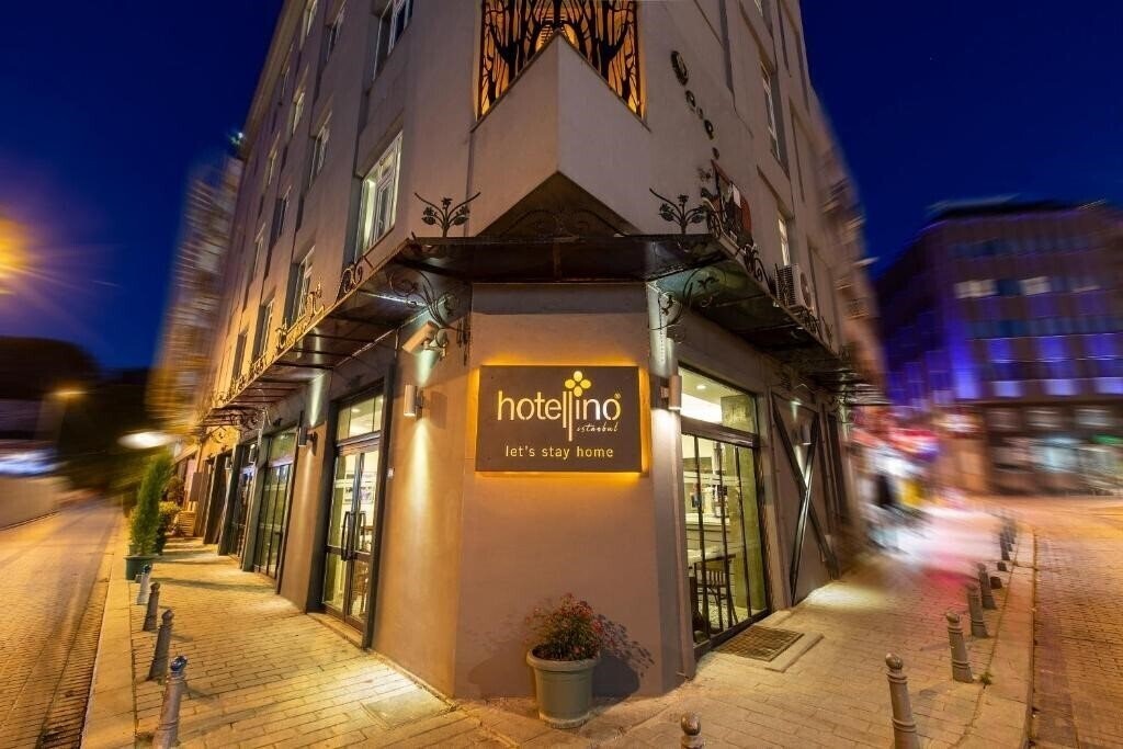 Отель Hotellino 4*