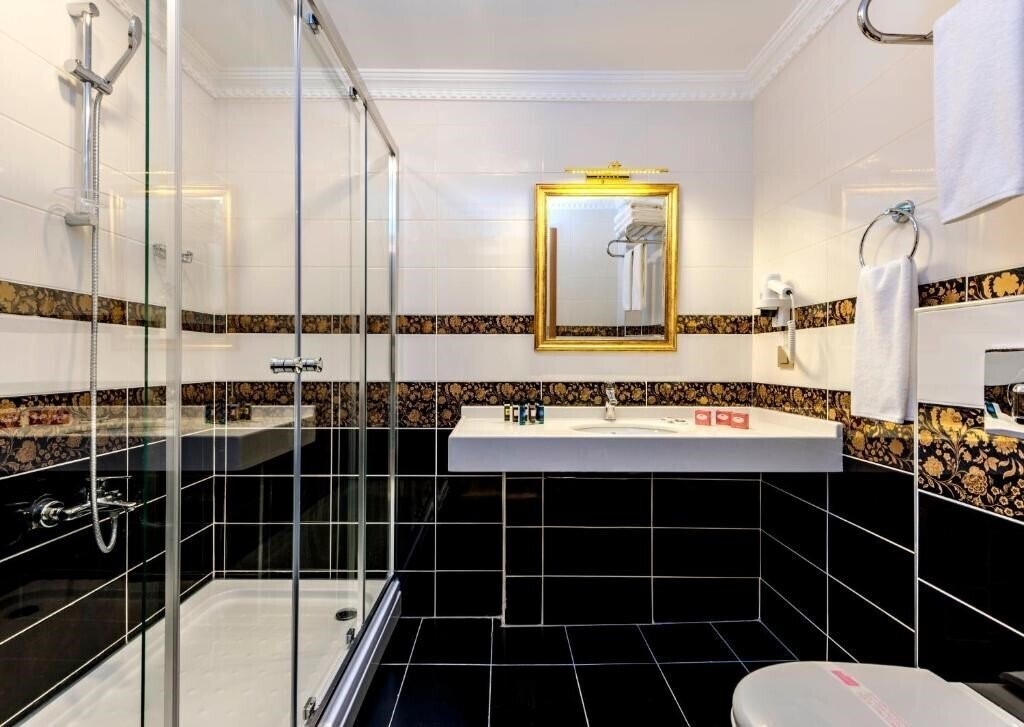 Фотография Kupeli Hotel 3*