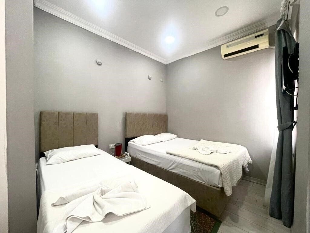 Отель Yasmin Hotel 1*