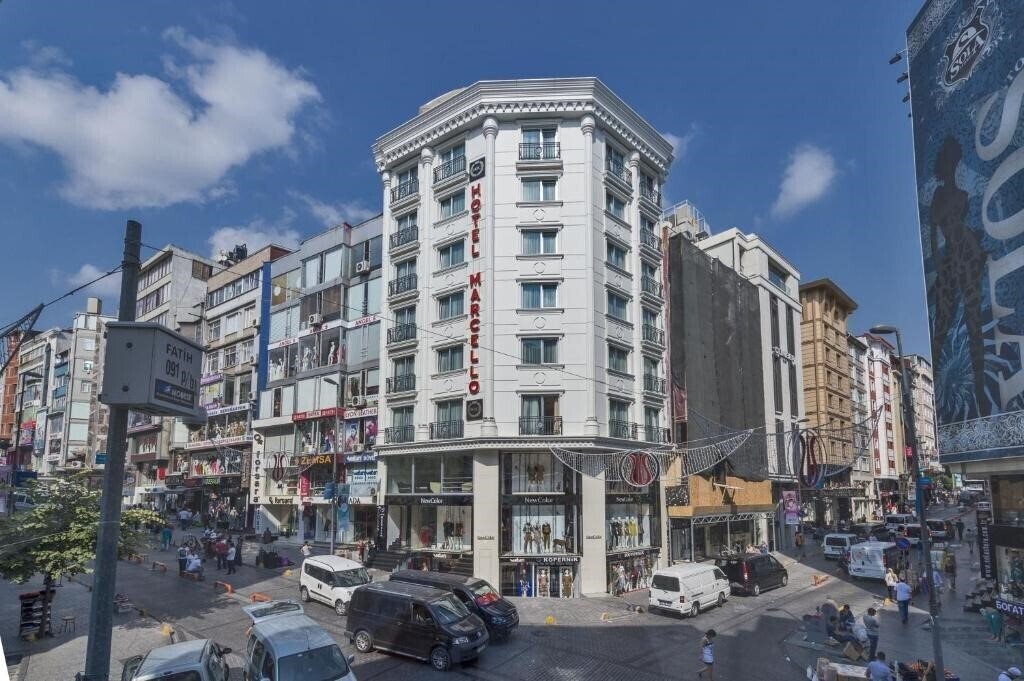 Готель Marcello Hotel 3*