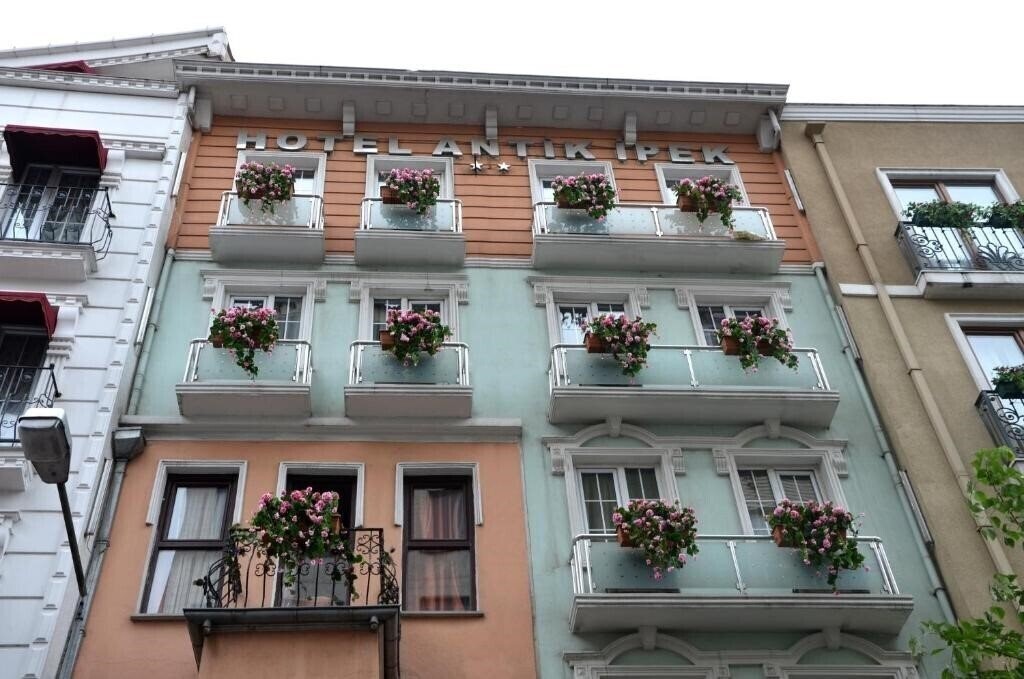 Готель Antik Ipek Hotel 3*