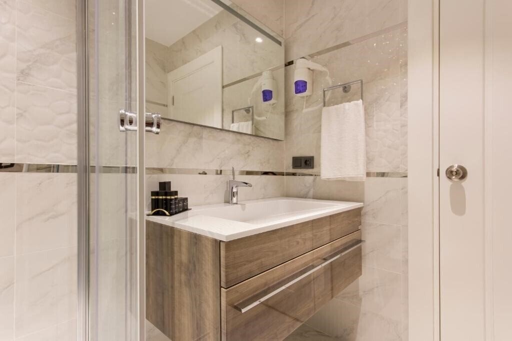 Изображение Dencity Hotel 4*