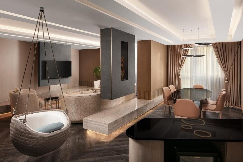 Фото Titanic Downtown Beyoglu 5*