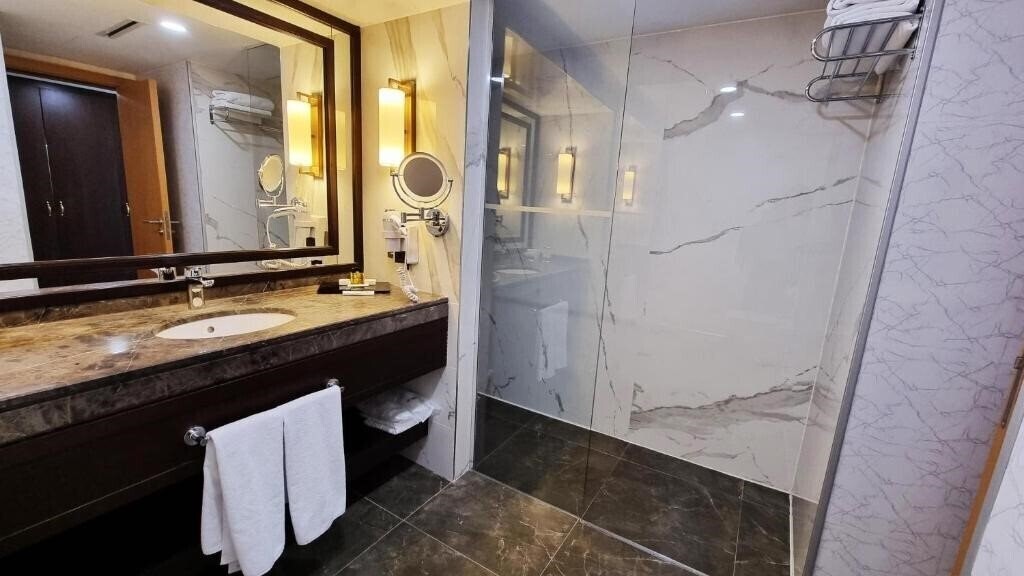Фотография Port Bosphorus Hotel 4*
