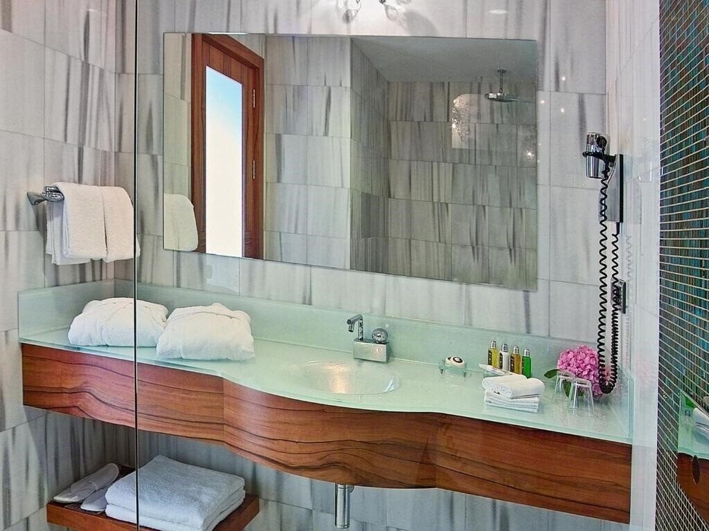 Фотографія Biz Cevahir Hotel Sultanahmet (ex. Biz Cevahir Sultanahmet, Biz Cevahir Hotel) 4*