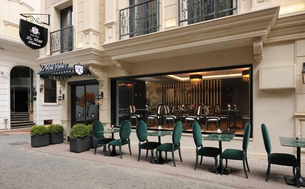 Картинка Le Petit Palace Hotel 4*