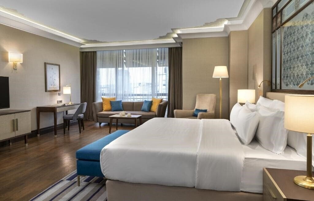 Готель Barcelo Hotel Istanbul 5*