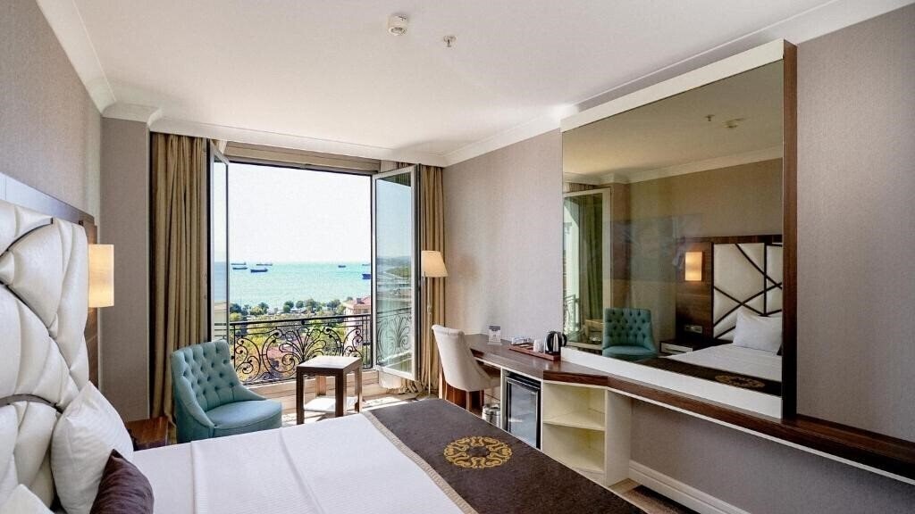 Готель The Grand Mira Hotel 4*