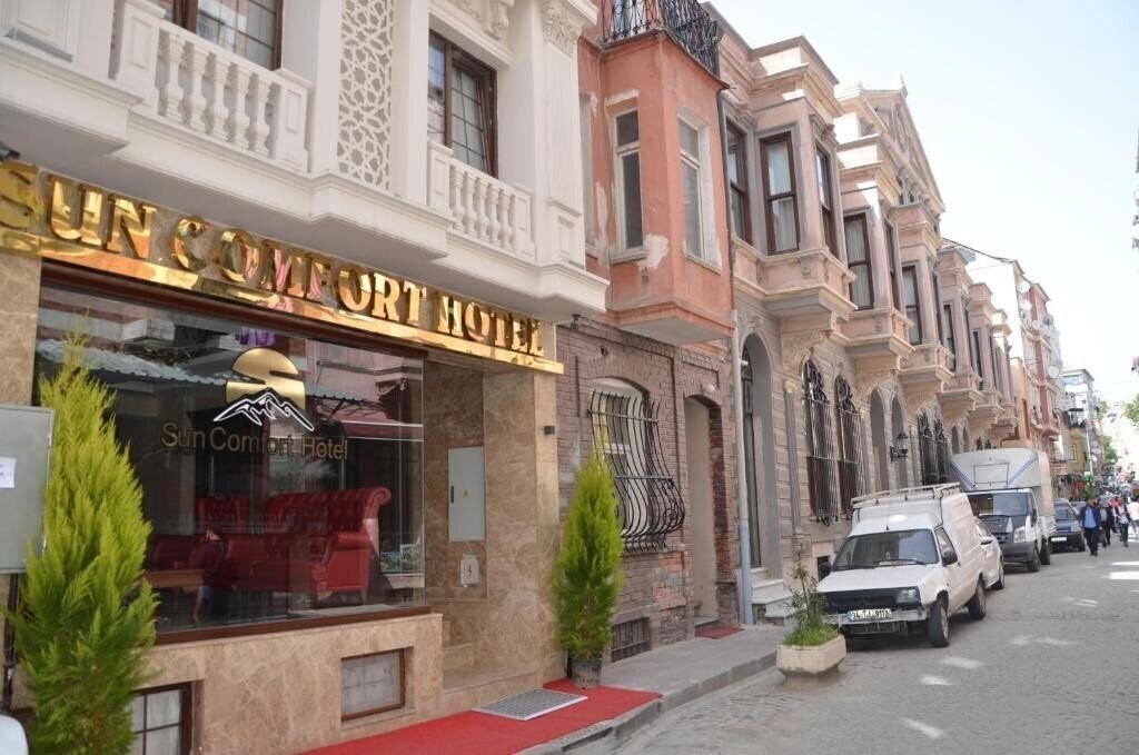 Готель Sun Comfort Hotel 3*
