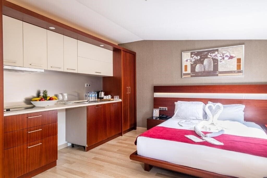 Фото Park By Clover Hotel 3*