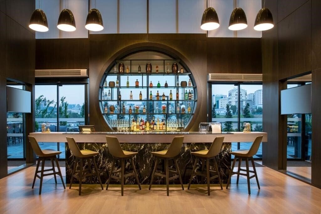 Изображение Centro Westside by Rotana 4*
