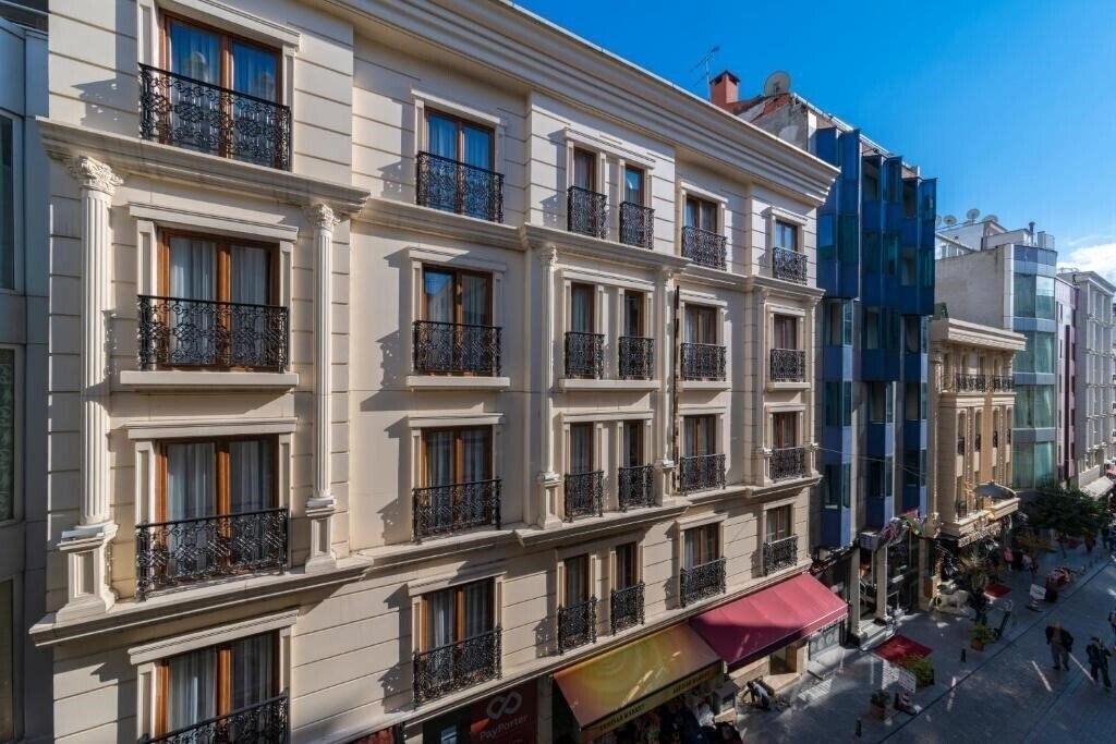 Отель Vision Deluxe Hotel 4*