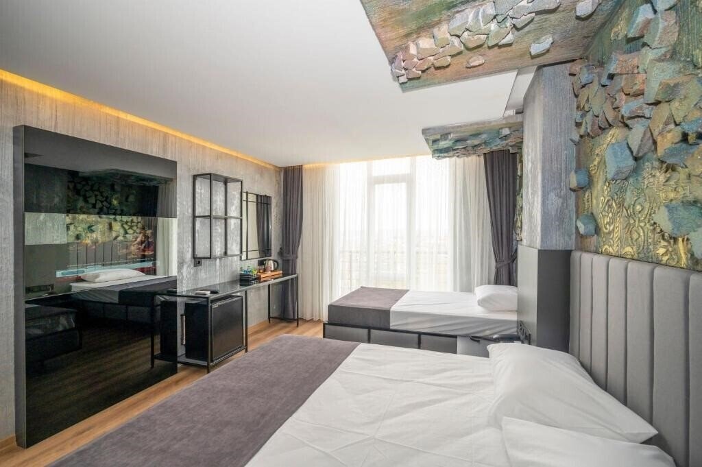 Готель Continental Airport Hotel 3*