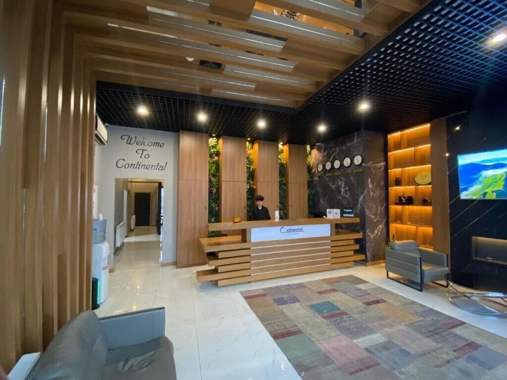 Фото Continental Airport Hotel 3*