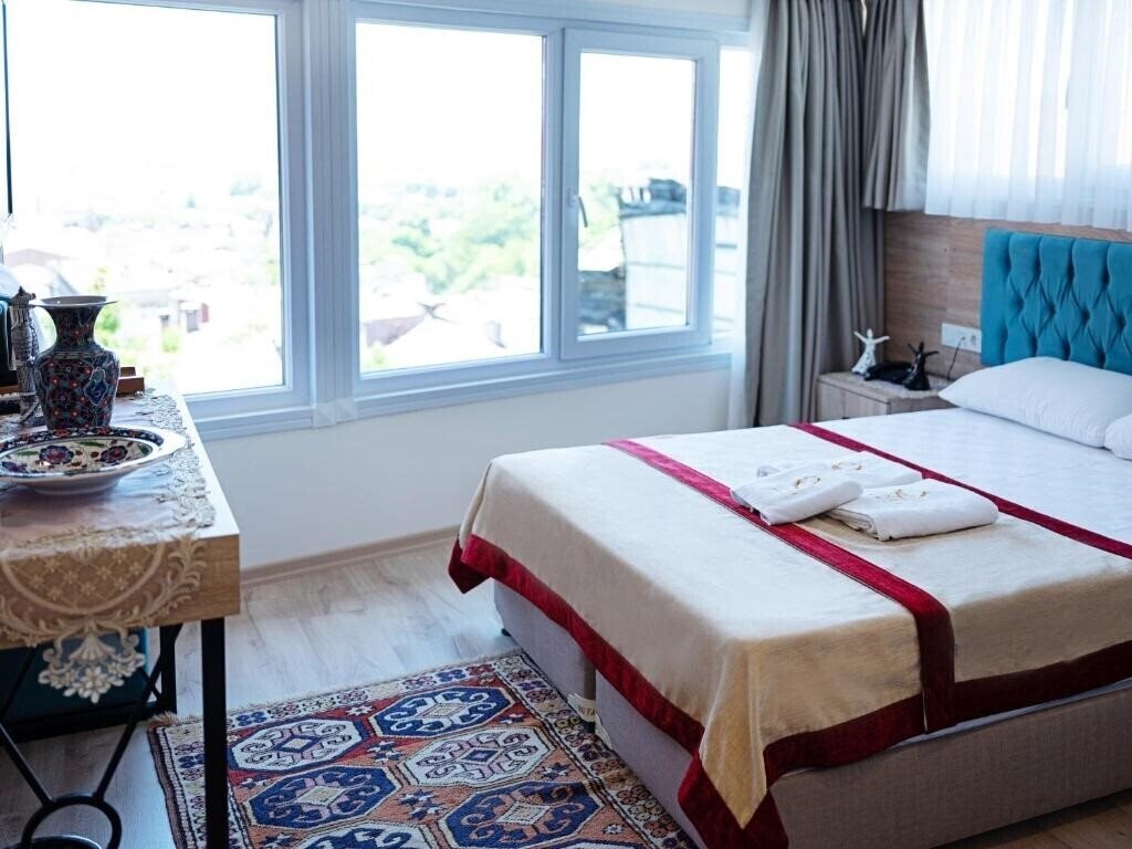 Готель The Laila Hotel 3*