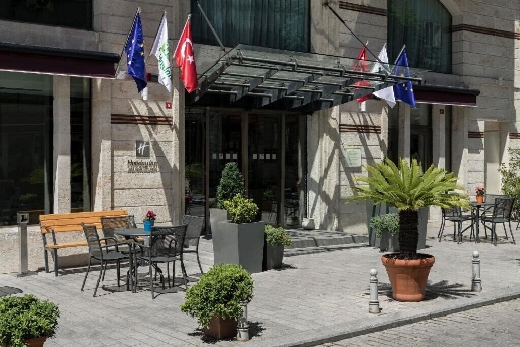 Фото Holiday Inn Old City 4*