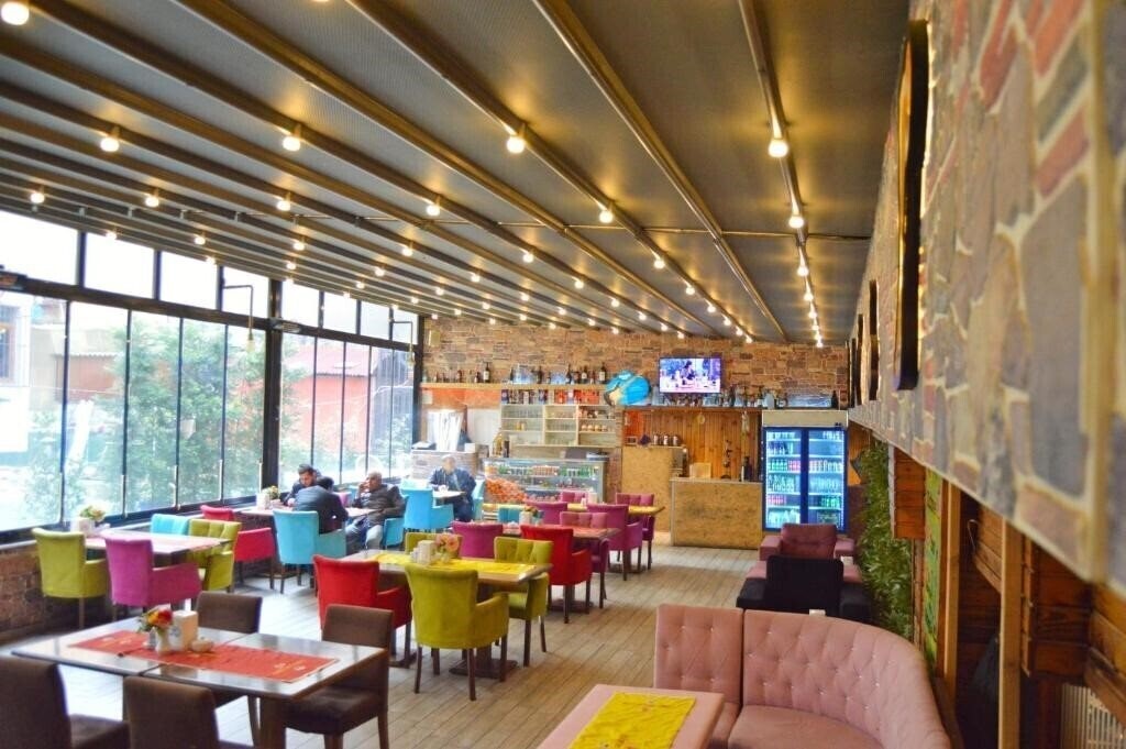 Фотографія Comfort Downtown Istanbul (ex. Comfort Life Hotel) 4*