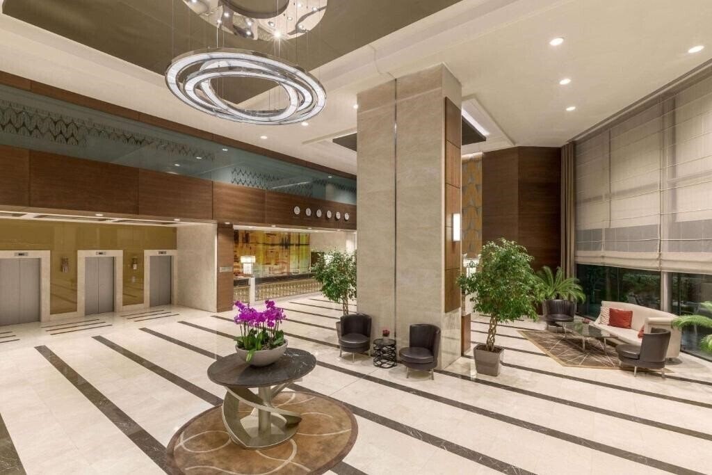 Фотографія Ramada Plaza Istanbul Tekstilkent 5*