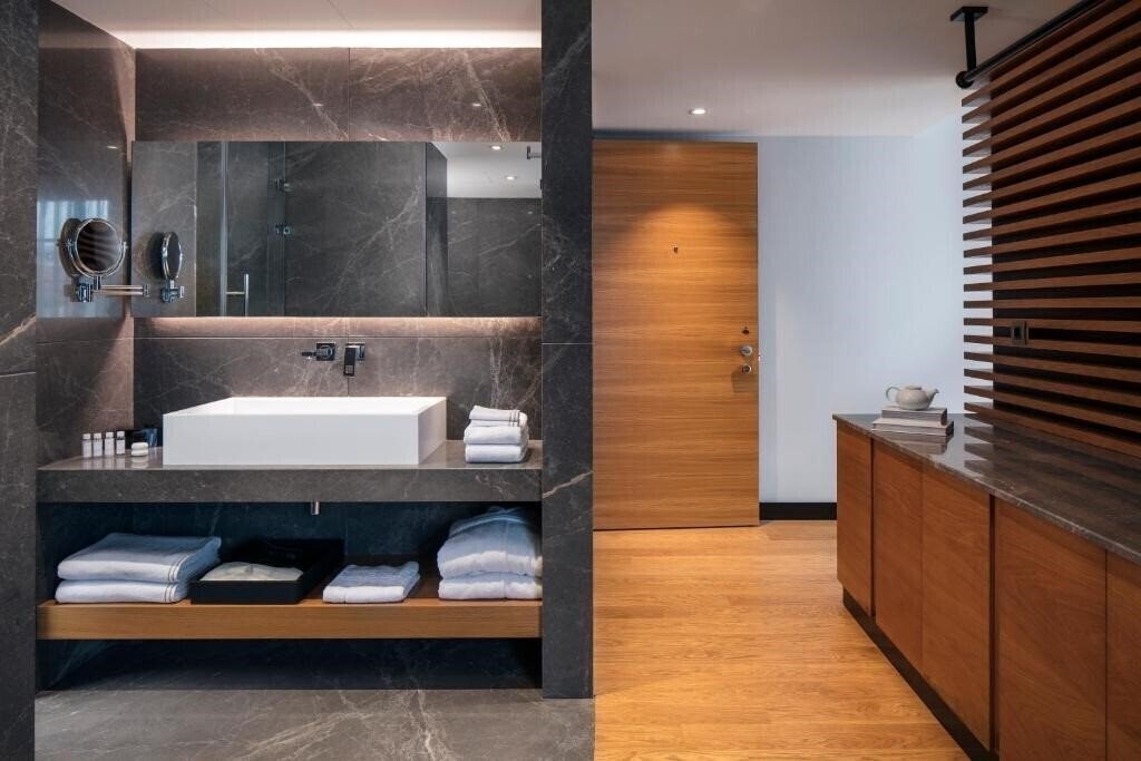 Фото Metropolitan Hotel Bosphorus 5*