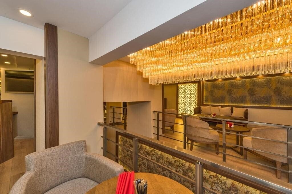 Фотографія Marmara Place Hotel 4*