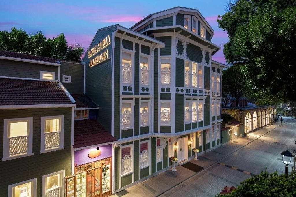 Готель Hagia Sofia Mansions Istanbul, Curio Collection by Hilton 5*