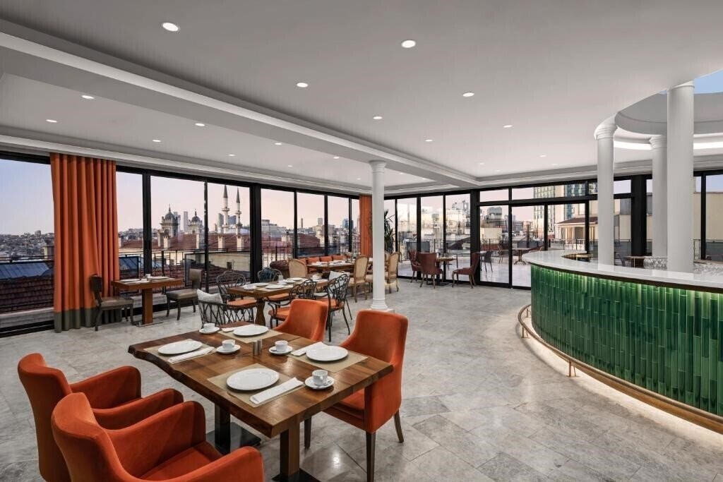 Фотография Akka Lush Hotel Taksim 4*