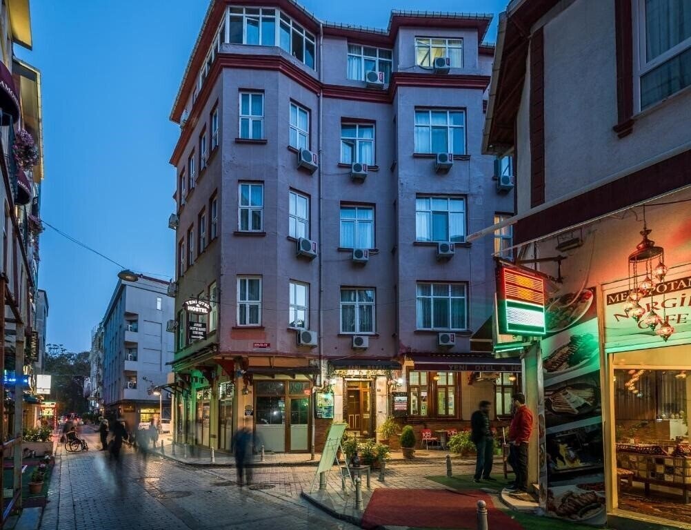 Готель Yeni Hotel 1*