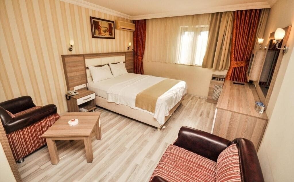Готель Arti Boutique Hotel 3*