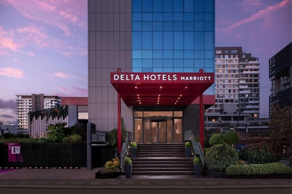 Отель Delta Hotels by Marriott Istanbul Kagithane 5*