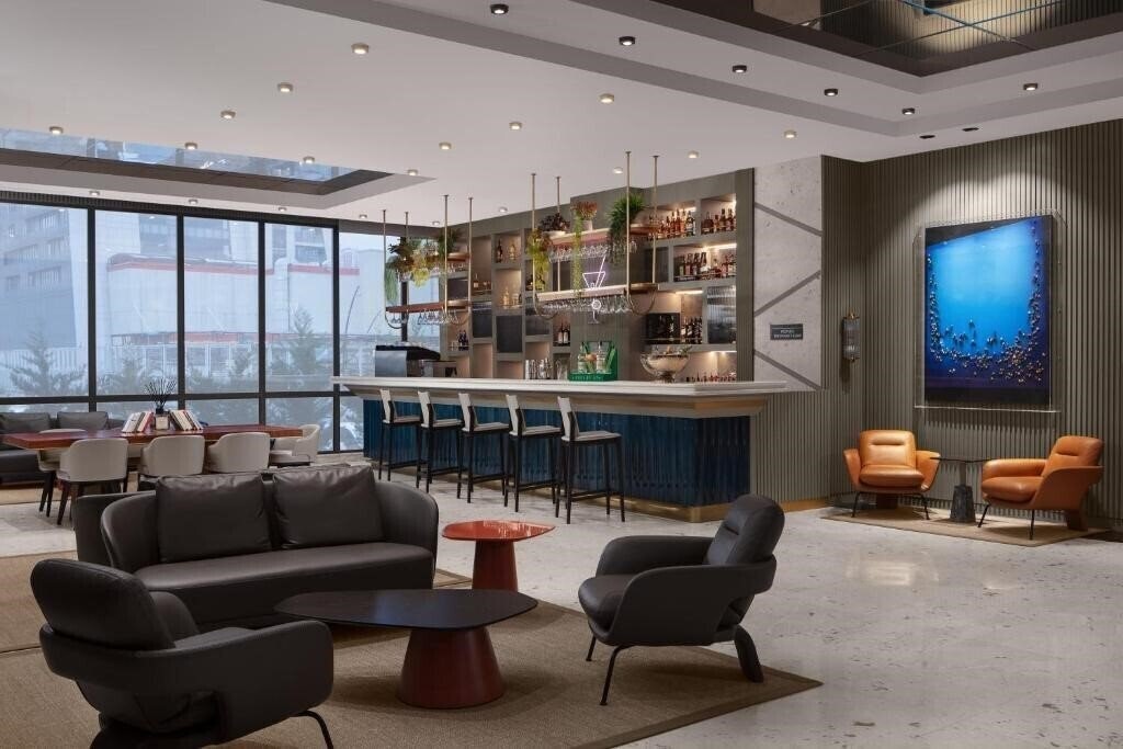 Фото Delta Hotels by Marriott Istanbul Kagithane 5*