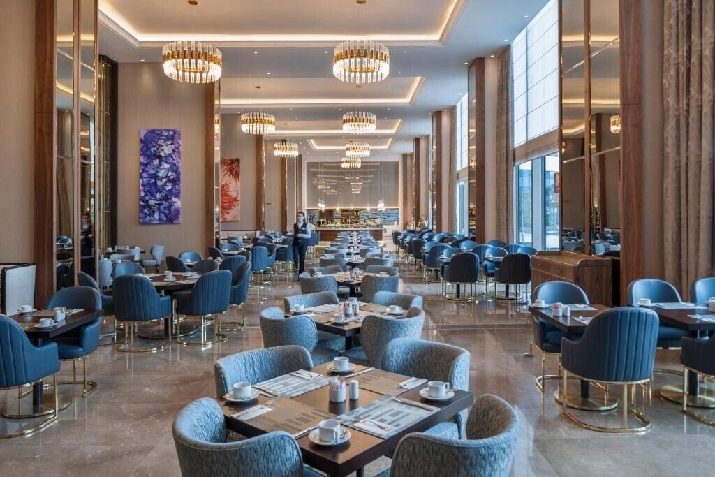 Картинка Elite World Asia Hotel 5*