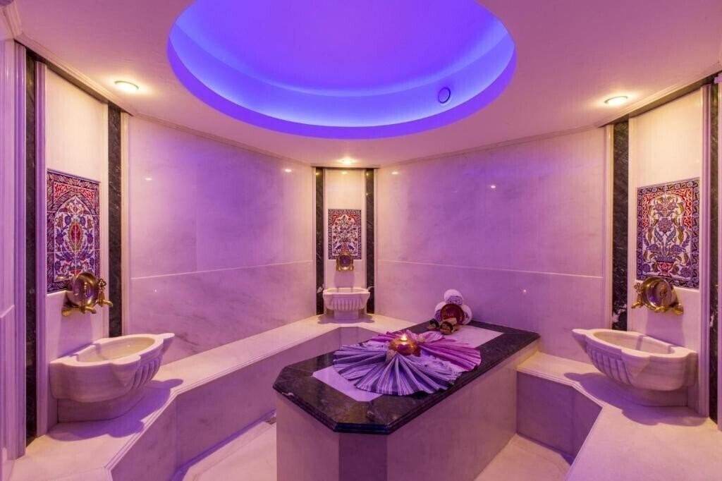 Готель Sea Mansion Suites 5*