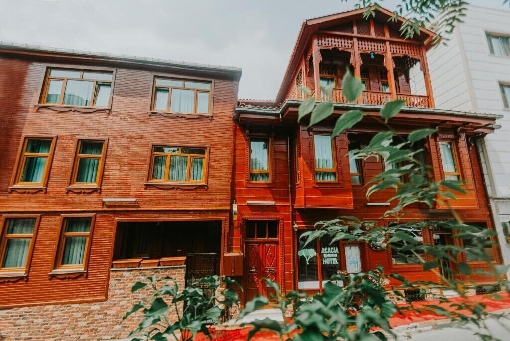 Готель Acacia Mansion Hotel 3*
