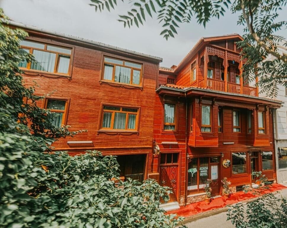 Готель Acacia Mansion Hotel 3*