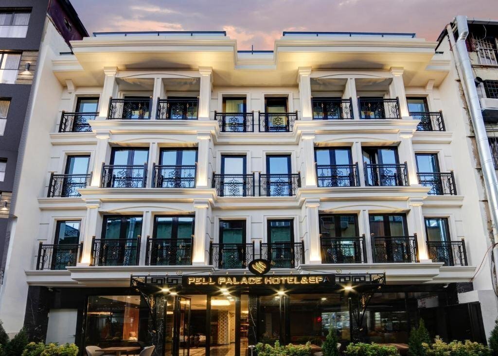 Готель Pell Palace Hotel & SPA 3*