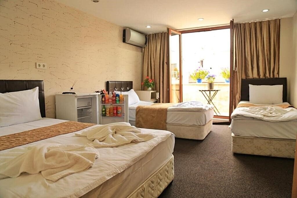 Готель Holiday Family Apart 3*