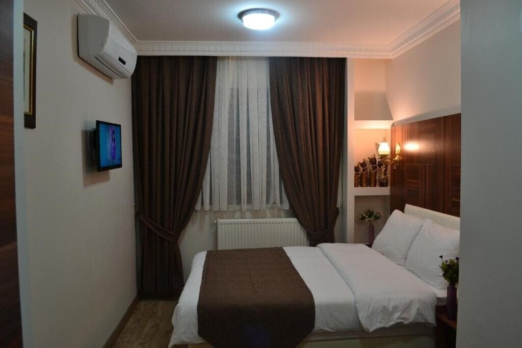 Готель Hotel Fatih 3*