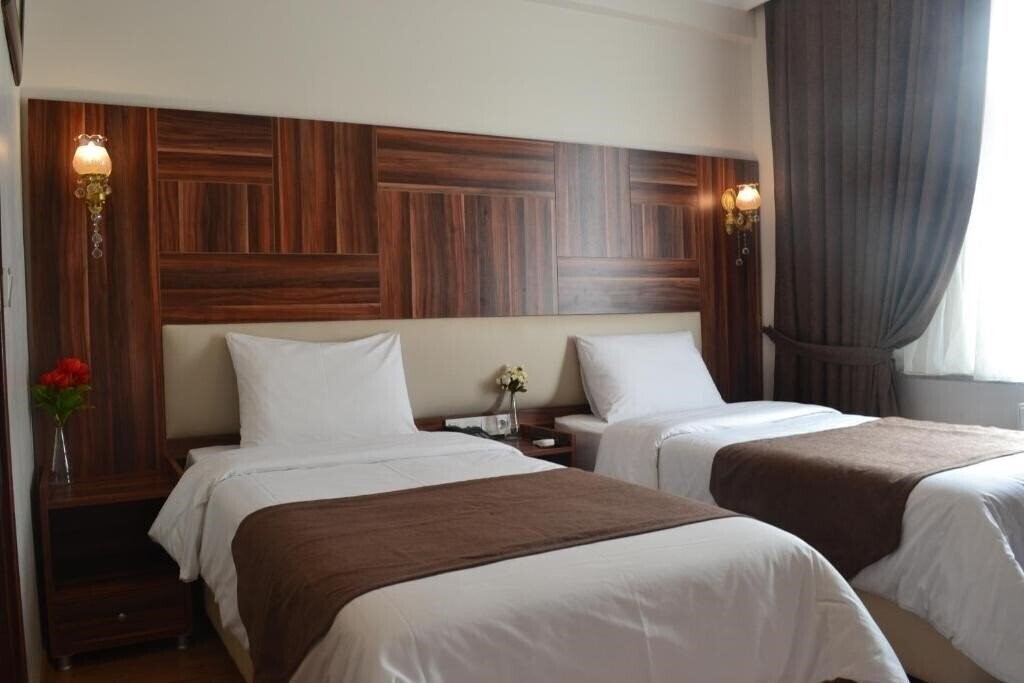 Фото Hotel Fatih 3*