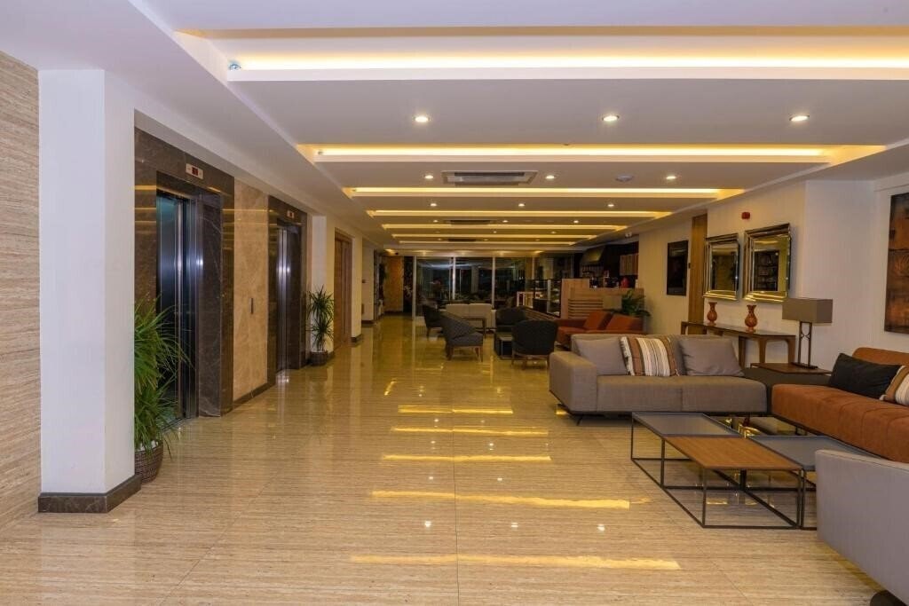 Фотографія 38 Hotel 3*