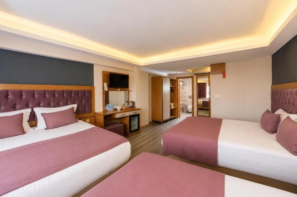 Фото Black Pearl Hotel 3*