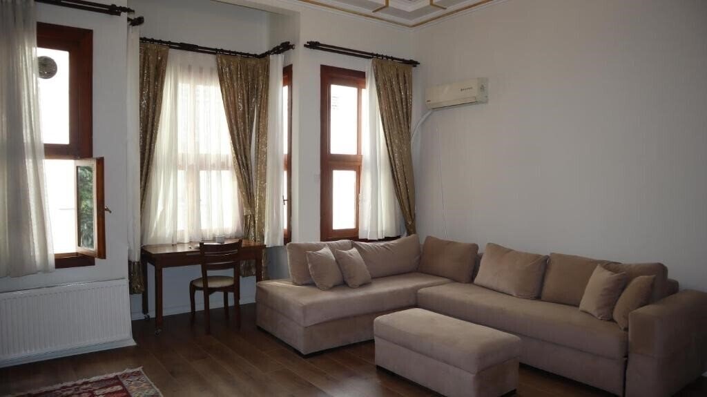 Изображение Blue Eye Suites 3*