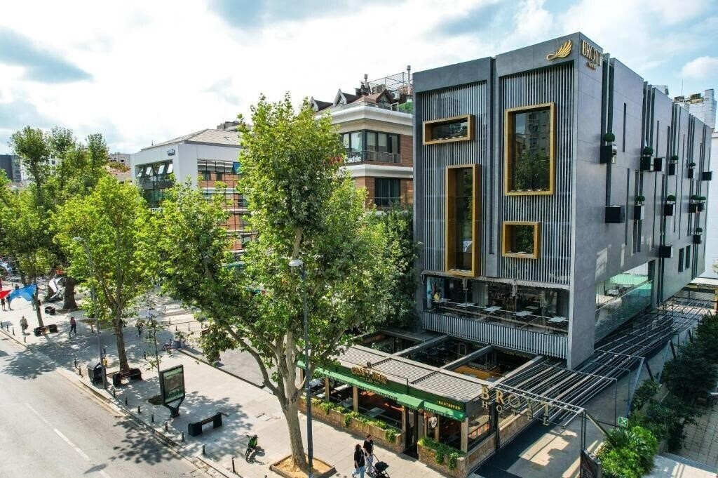 Фотографія Broyt Suites Hotel 4*